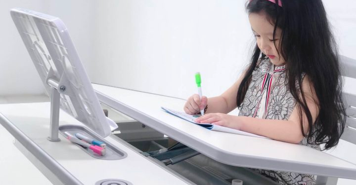 [Đánh giá]TOP 6 Bàn học thông minh nào được yêu thích nhất hiện nay