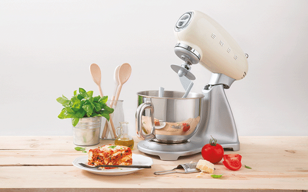 [Đánh giá] Máy trộn bột Smeg có thực sự tốt không?