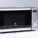 [Đánh giá] Lò vi sóng Electrolux EMM20K18GW tốt, an toàn không?