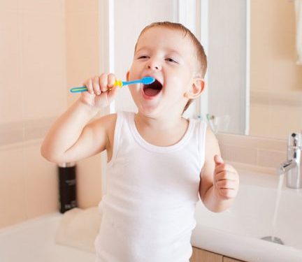 [Đánh giá] Top 8 bàn chải đánh răng cho bé bán chạy nhất hiện nay